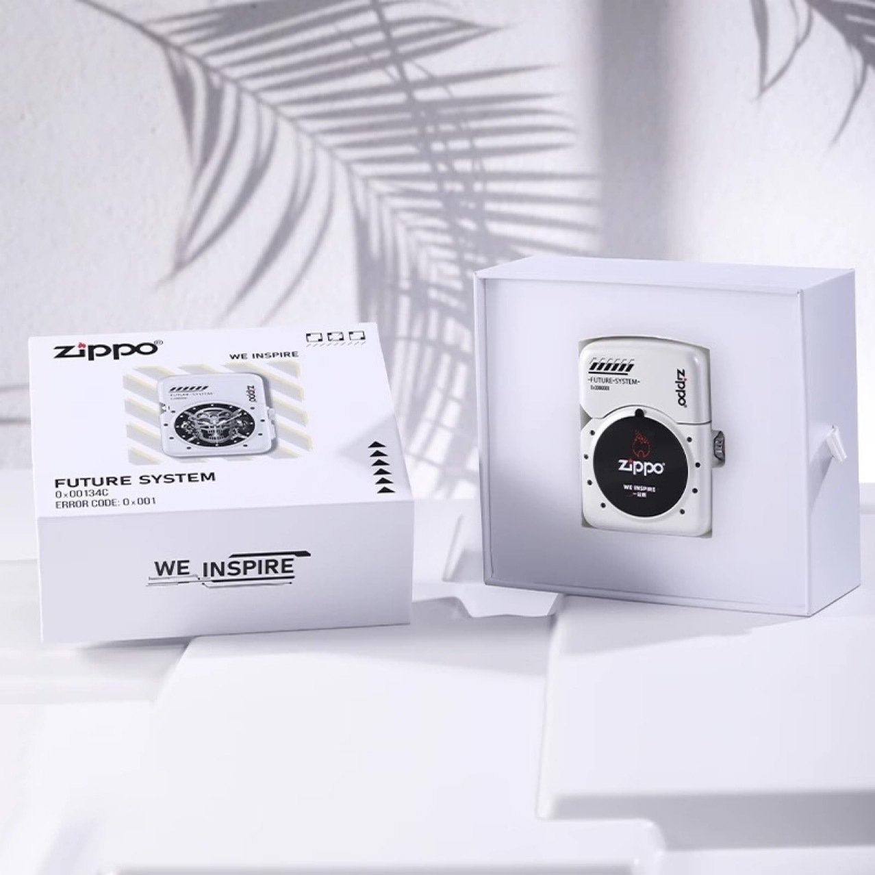 ZIPPO Lighter Combined With Smartphone - Image 3